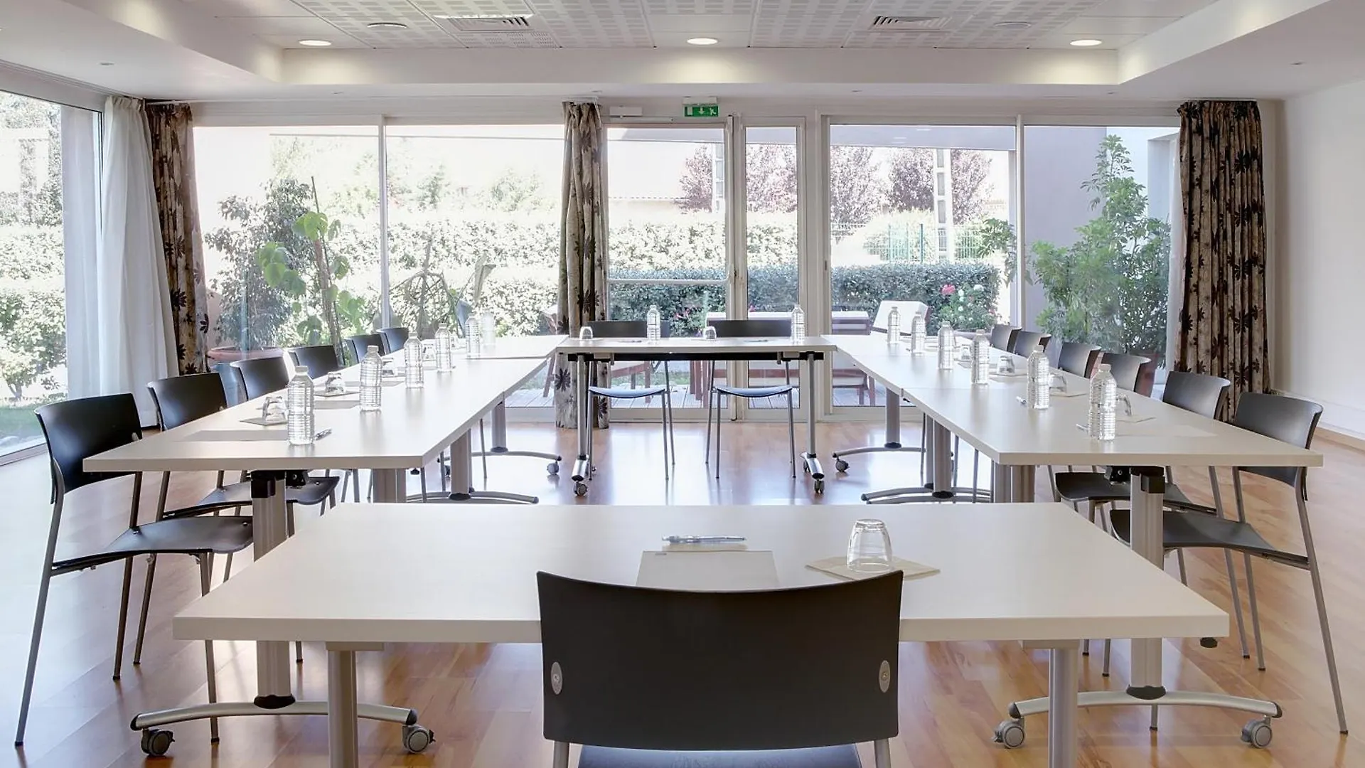 Ibis Styles Toulouse Blagnac Aeroport Hotel 3*,
