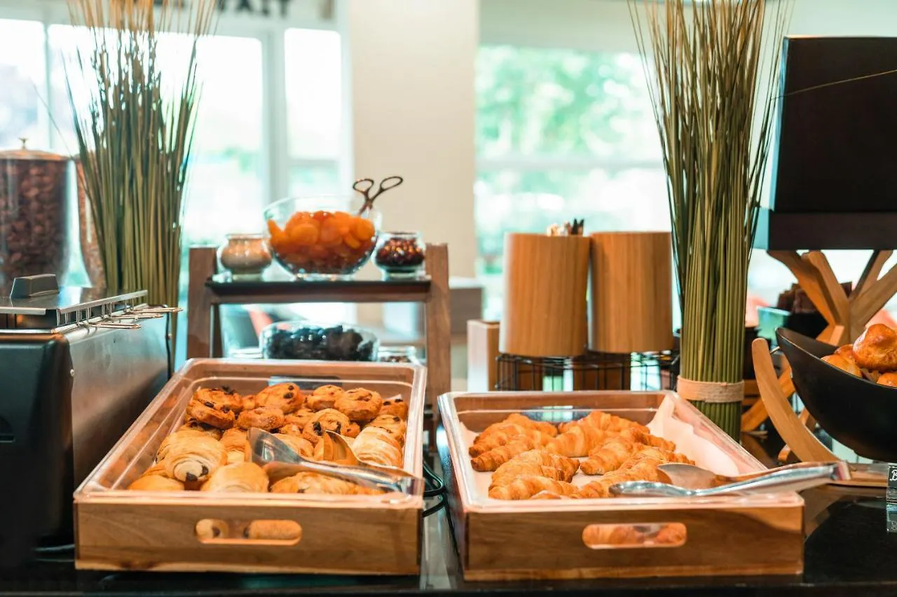 Ibis Styles Toulouse Blagnac Aeroport Hotel
